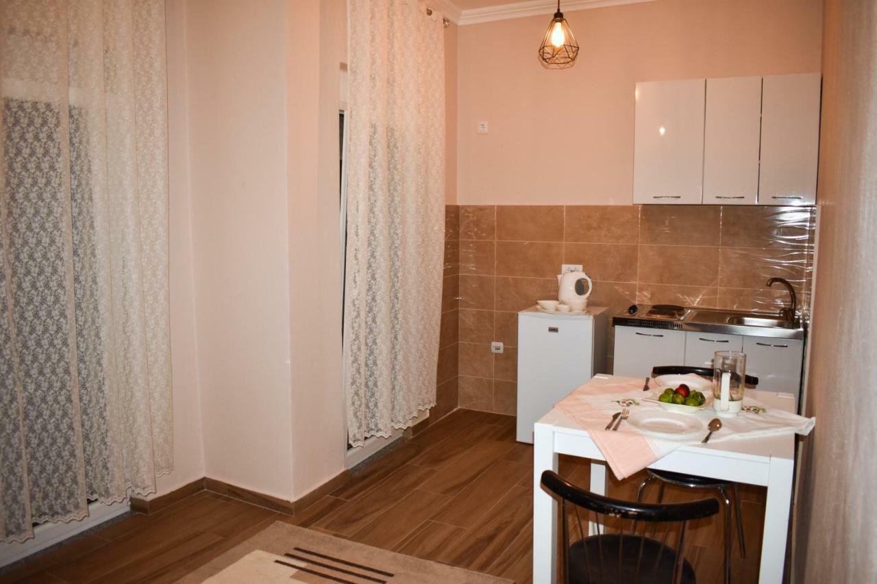 Apartments Hillside ウルツィニ エクステリア 写真